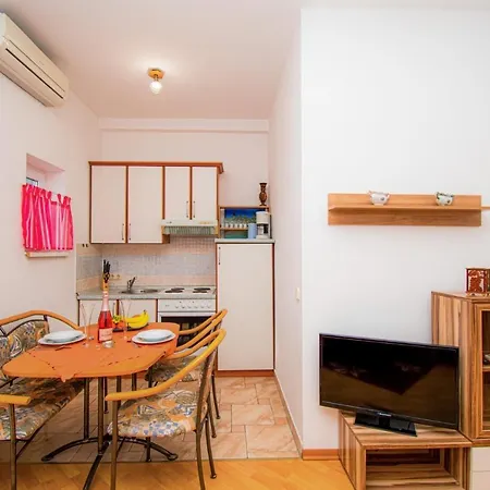 With Parking Space - 21300 * Пореч