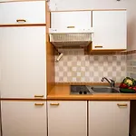 아파트 With Parking Space - 21300 *