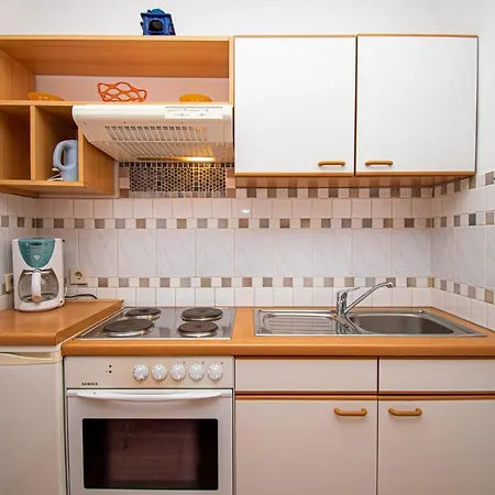 Apartment With A Parking Space - 21300 Porec