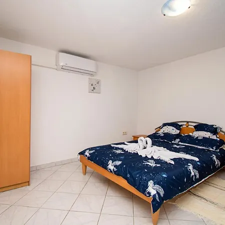 Apartment With A Parking Space - 21300 *