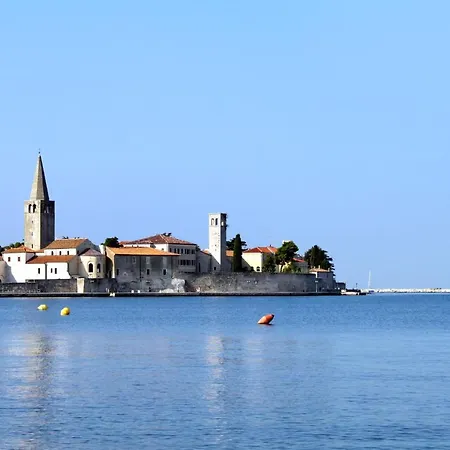 With A Parking Space - 21300 * Porec